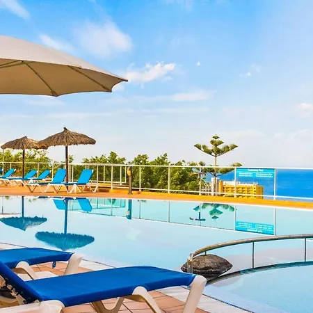 Wyndham Residences Апарт-готель 4*