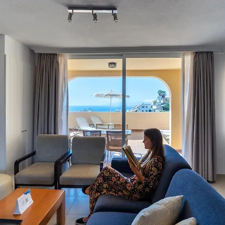 Wyndham Residences 3* アデヘ