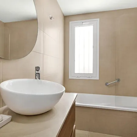 Wyndham Residences アパートホテル アデヘ