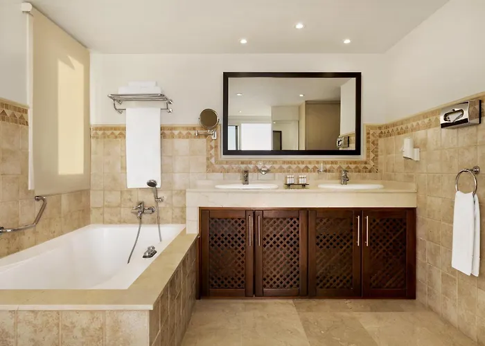 Wyndham Residences 4*